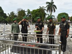 Danrem 043/Gatam Pimpin Ziarah Rombongan Dalam Rangka Memperingati Hari Juang TNI AD Tahun 2024