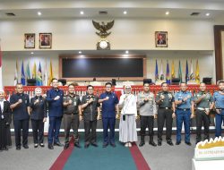 Kasrem 043/Gatam Hadiri Rapurna DPRD Provinsi Lampung Pengumuman Dan Usulan Persetujuan Pengesahan Pengangkatan Gubernur Dan Wakil Gubernur Masa Jabatan 2025-2030