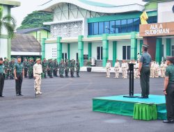 Prajurit dan PNS Korem 043/Gatam Ikuti Upacara Bulanan untuk Tingkatkan Disiplin dan Akuntabilitas
