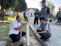 Lapas Narkotika Bandar Lampung dan Mahasiswa UIN Raden Intan Tanamkan Kepedulian Lingkungan Melalui Pembuatan Biopori
