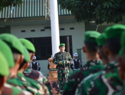 ‎Kasrem 043/Gatam Ikuti Upacara Bendera Bulanan di Kodam XXI/Radin Inten