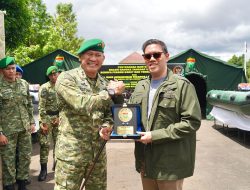 Pangdam XXI/Radin Inten Terima Bantuan Perahu Karet dan Tenda Serbaguna dari Komisi I DPR RI, Penguatan Kesiapsiagaan Bencana di Lampung