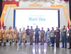 Bersama Forkopimda Provinsi Lampung, Pangdam XXI/Radin Inten Hadiri Puncak Peringatan Hari Ibu Ke-97 Tahun 2025