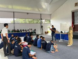 Kejar Ijazah Paket A, B, dan C, Puluhan Warga Binaan Lapas Narkotika Bandar Lampung Ikuti Program PKBM